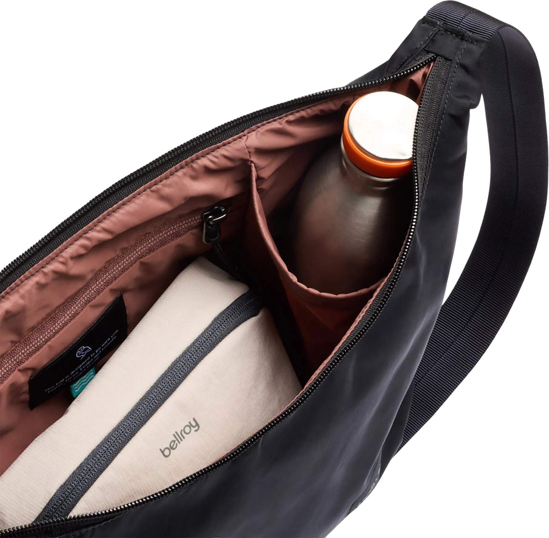 Laneway Crescent Shoulder Bag 7L|-|Sac à bandoulière Laneway Crescent 7L sold by Altitude Sports product image thumbnail 4