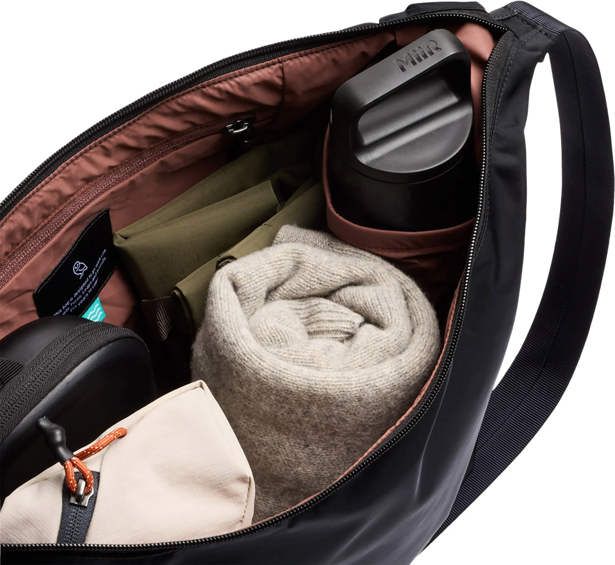 Laneway Crescent Crossbody Bag 12L|-|Sac à bandoulière Laneway Crescent 12L sold by Altitude Sports product image thumbnail 3