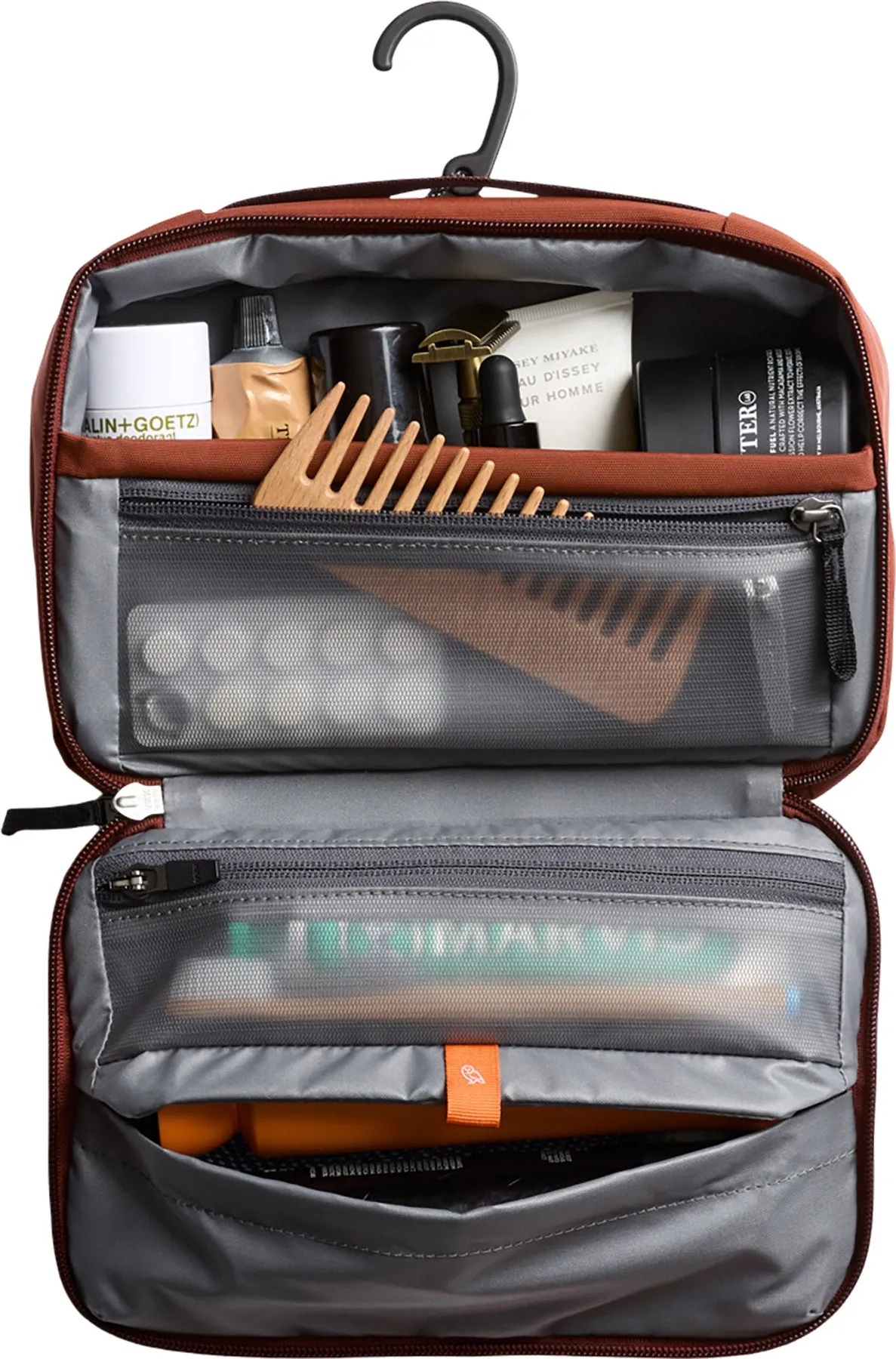 Hanging Toiletry Kit 3L|-|Trousse de toilette suspendue 3L sold by Altitude Sports product image thumbnail 3
