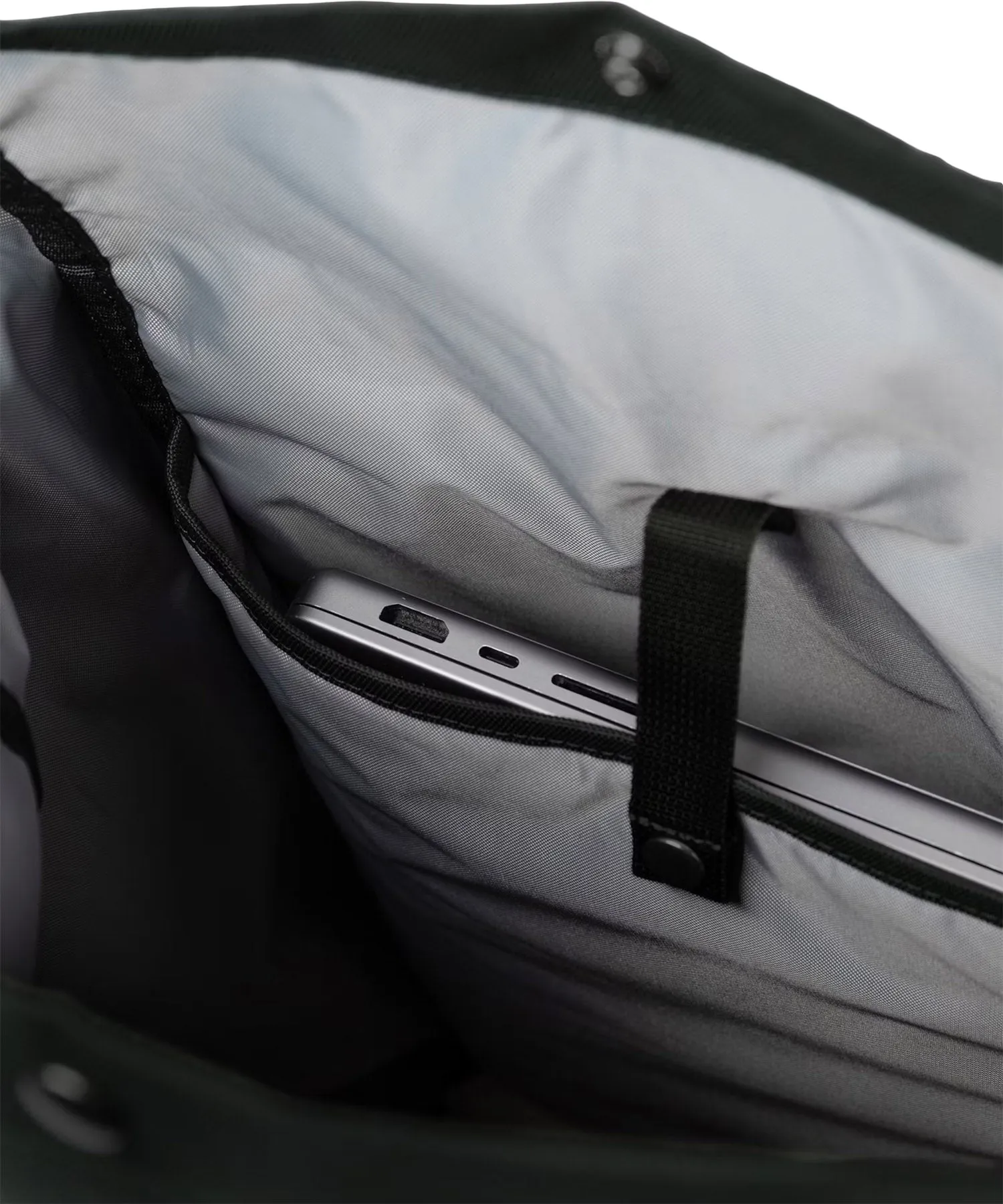 Ground Rolltop Backpack 19L - Large|-|Sac à dos à fermeture enroulable Ground 19L - Grand sold by Altitude Sports product image thumbnail 3