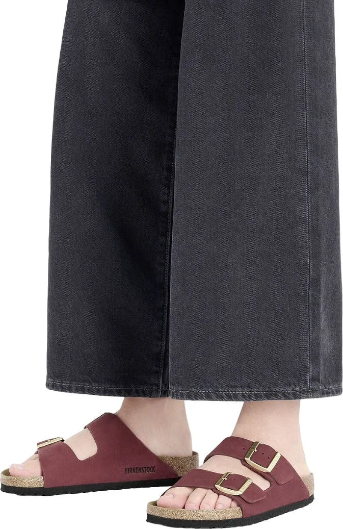 Arizona Soft Footbed Nubuck Leather Sandals - Unisex|-|Sandales à lit de pied souple en cuir Nubuck Arizona - Unisexe sold by Altitude Sports product image thumbnail 2