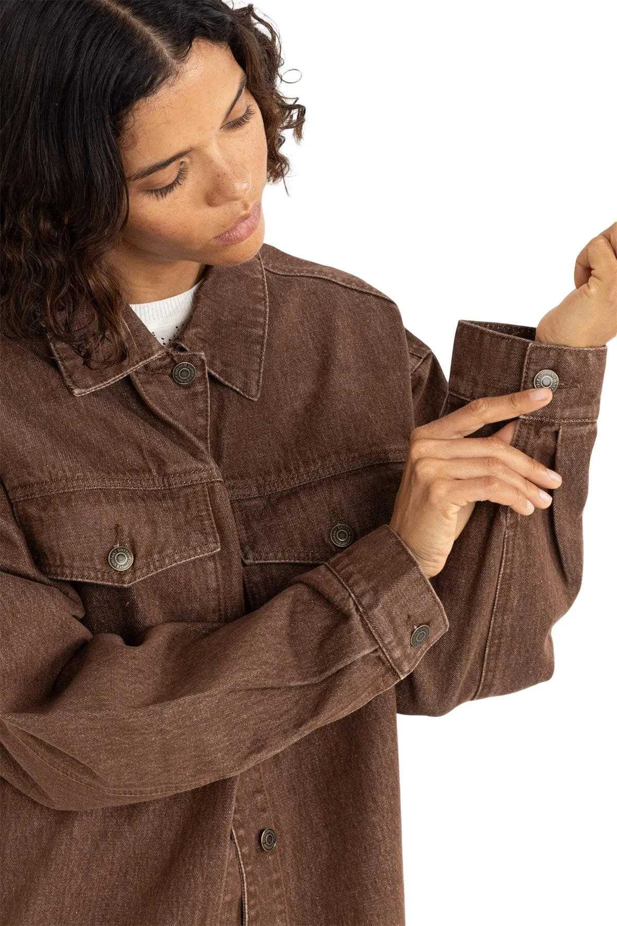 Oversized Denim Jacket - Women's|-|Manteau en denim surdimensionné - Femme sold by Altitude Sports product image thumbnail 3