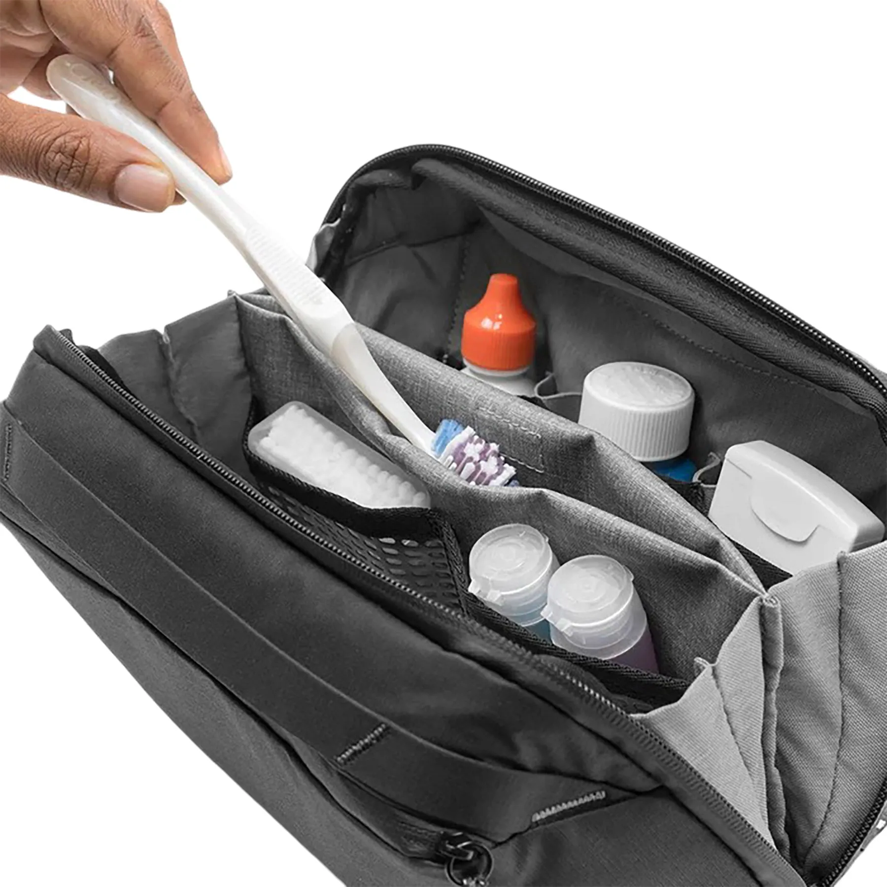 Wash Pouch 2.5L - Regular|-|Trousse de toilette 2,5 L - Regulier sold by Altitude Sports product image thumbnail 2