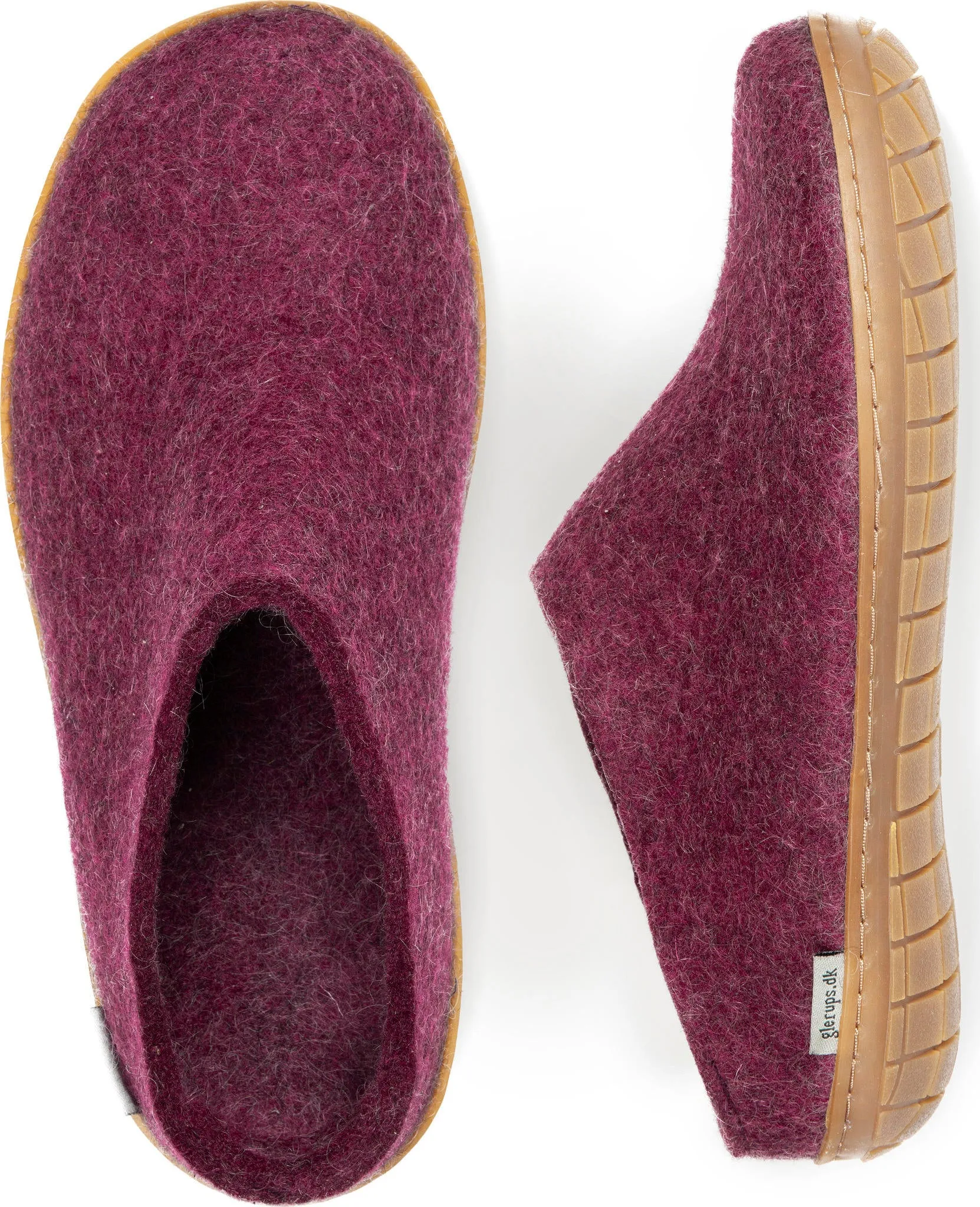 Rubber Sole Slippers - Unisex|-|Pantoufles à semelle en caoutchouc - Unisexe sold by Altitude Sports