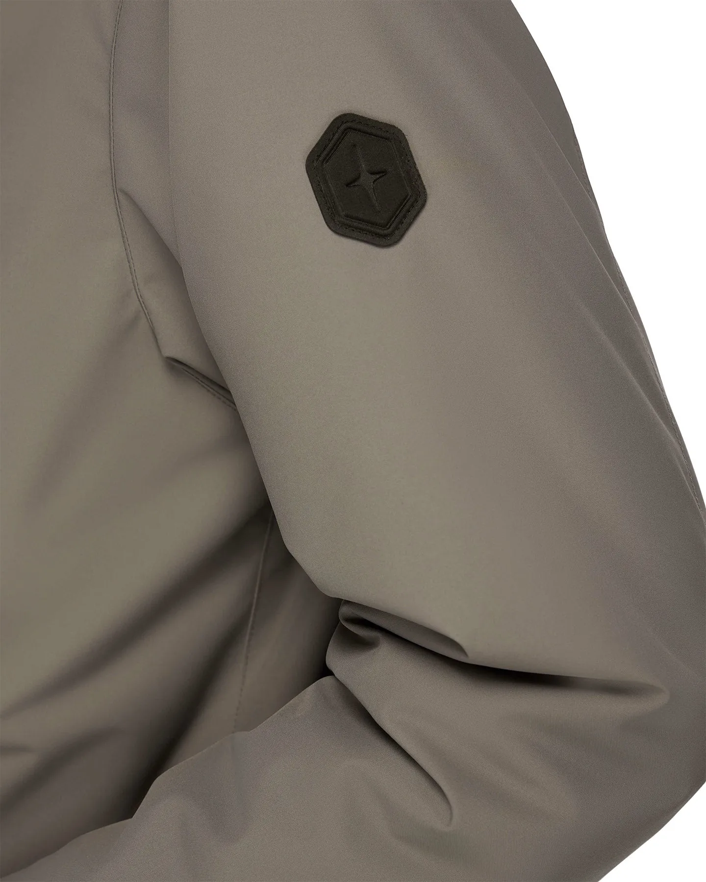 Gaspé Hooded Insulated Winter Jacket - Men's|-|Manteau d'hiver isolé à capuchon Gaspé - Homme sold by Altitude Sports product image thumbnail 5