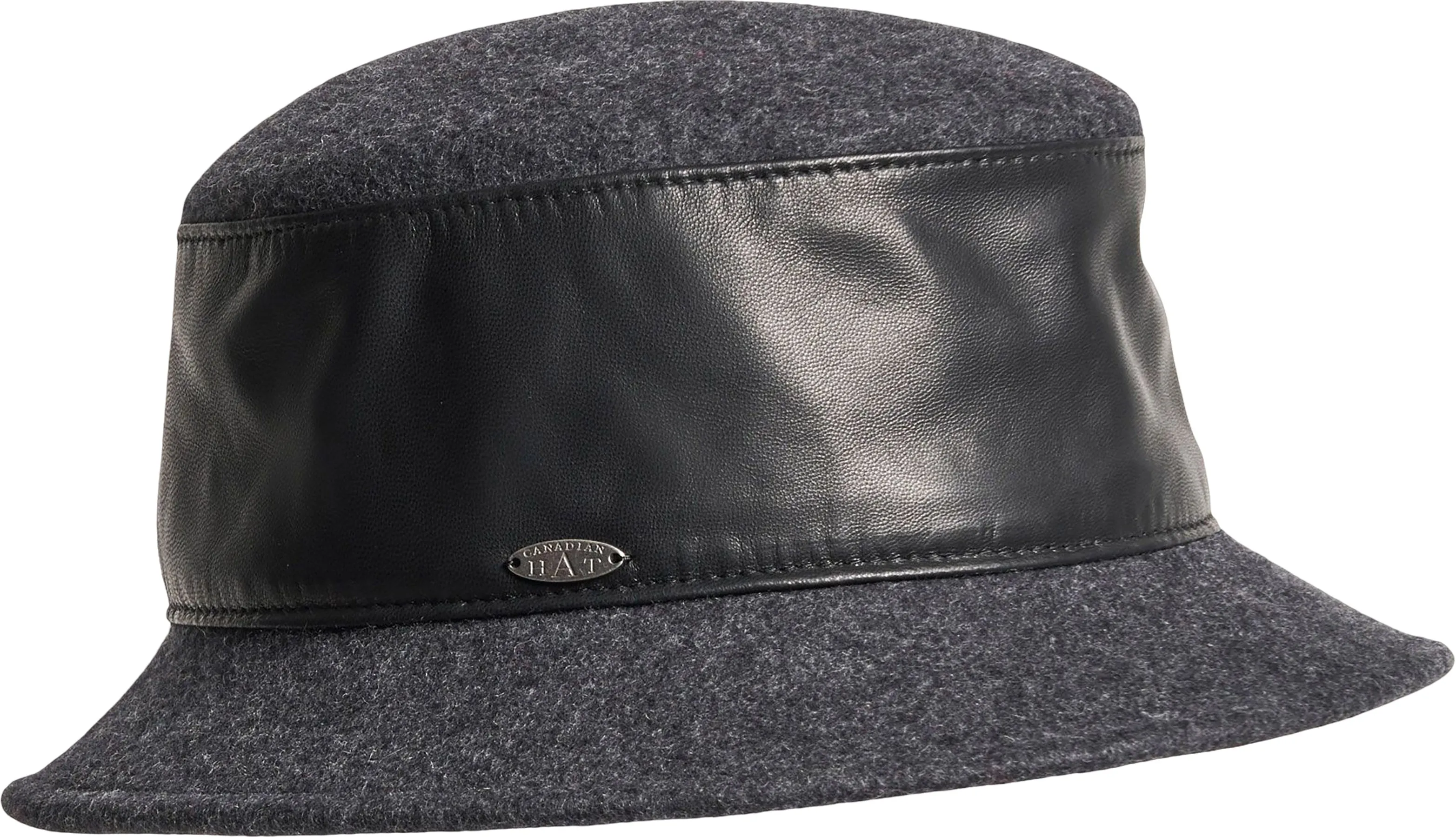 ORWEL-P ORMOS PLEATED BEANIE W UPCYCLED FUR POM - Women's|-|ORWEL-P ORMOS BONNET PLISSÉ AVEC POMPON EN FOURRURE RECYCLÉE - Femme sold by Altitude Sports