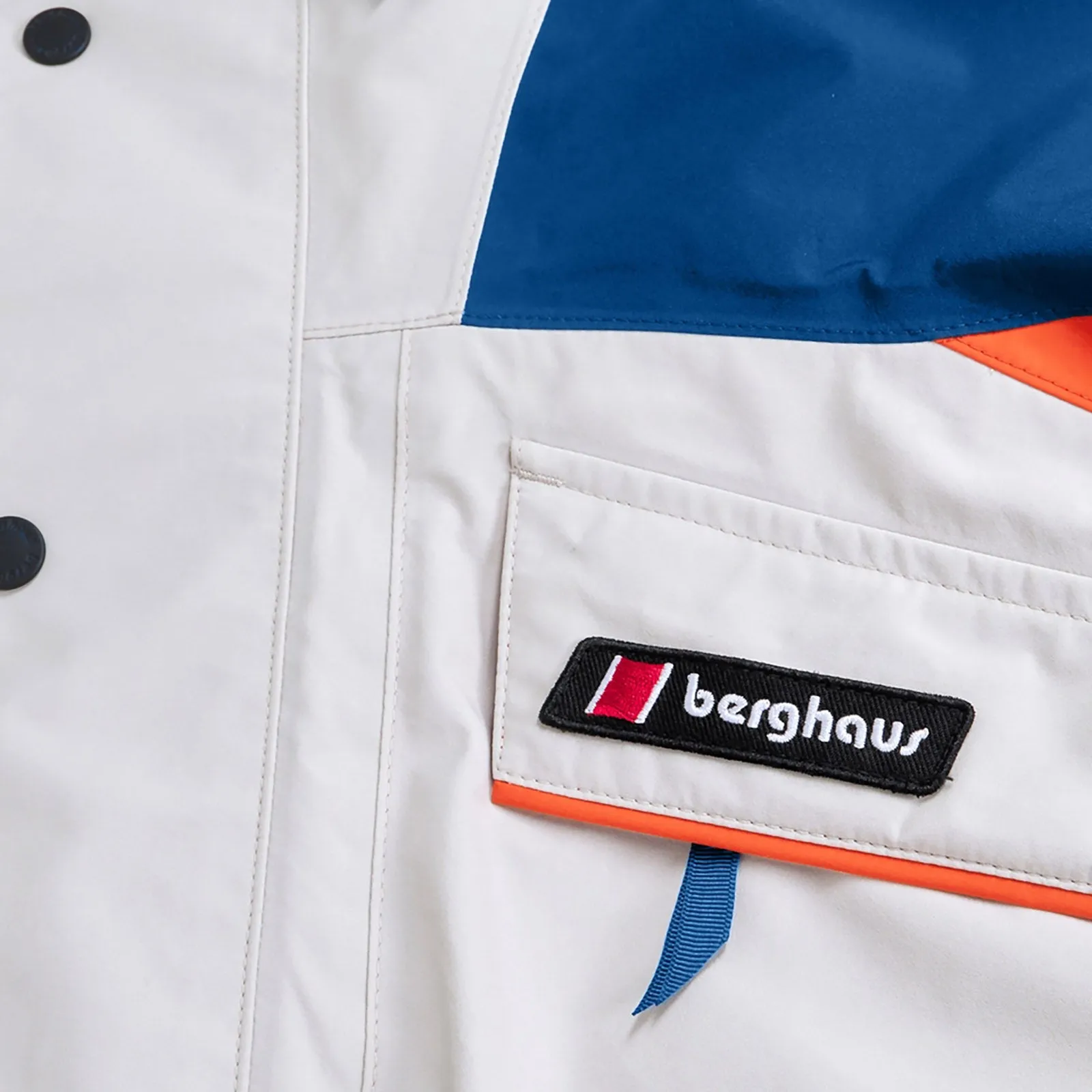 Trango GORE-TEX Waterproof Jacket - Unisex|-|Manteau imperméable en Gore-Tex Trango - Unisexe sold by Altitude Sports product image thumbnail 3