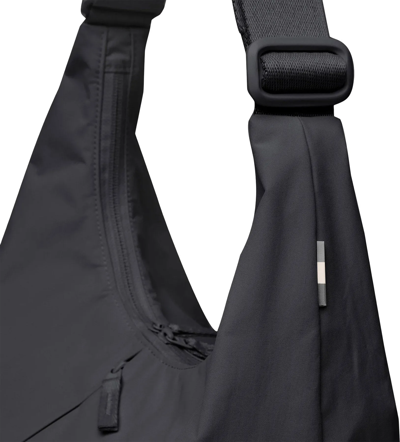 T-Shape Bag 20L - Large|-|Sac T-Shape 20L - Grand sold by Altitude Sports product image thumbnail 4