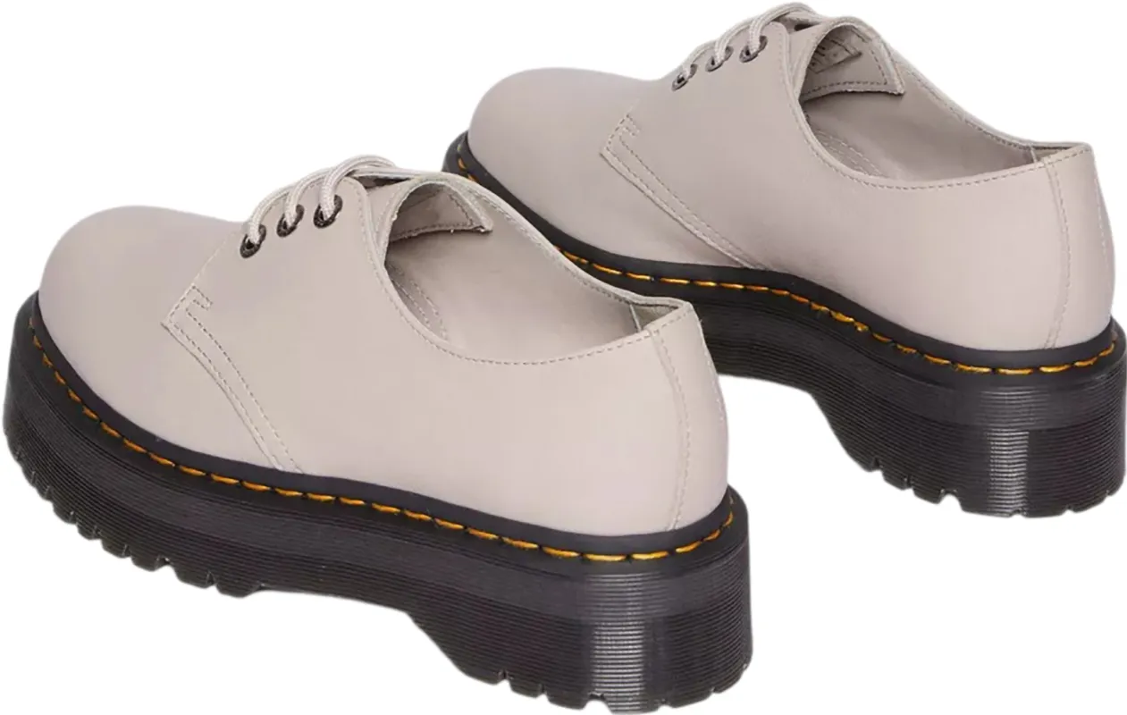 1461 II Pisa Leather Platform Shoes - Unisex|-|Souliers à plateforme en cuir Pisa 1461 II - Unisexe sold by Altitude Sports
