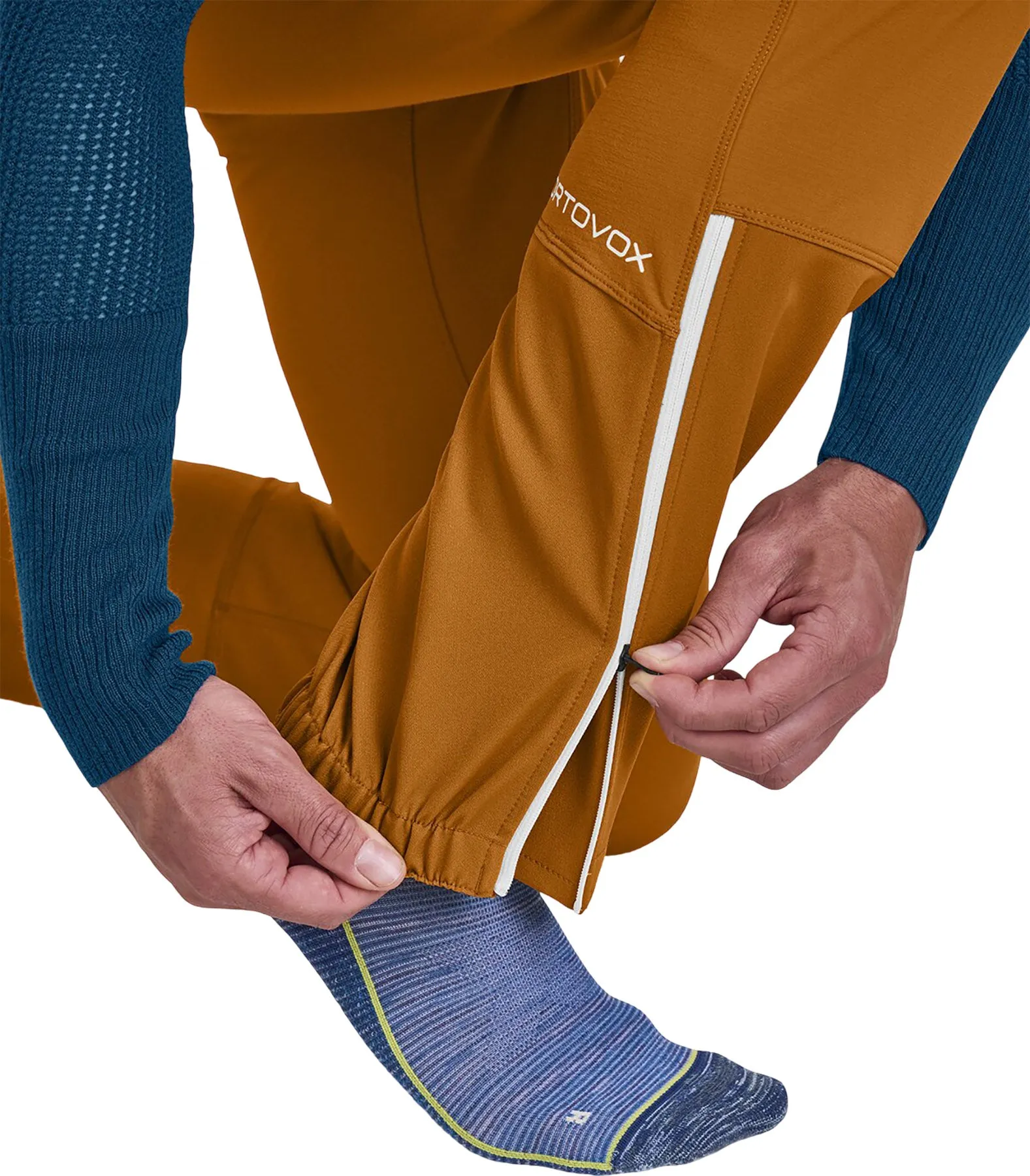 Berrino Softshell Pants - Men's|-|Pantalon coquille souple Berrino - Homme sold by Altitude Sports product image thumbnail 4