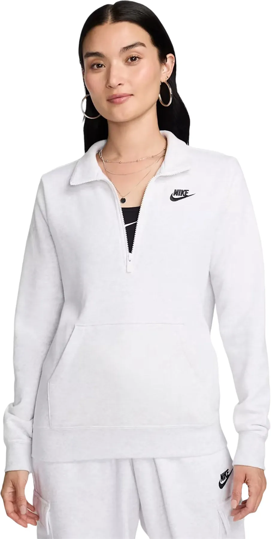 Sportswear Club Fleece 1/2-Zip Sweatshirt - Women's|-|Chandail en molleton à demi glissière Sportswear Club - Femme sold by Altitude Sports