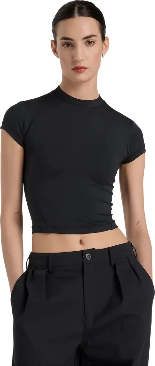 NB Define Fitted T-Shirt - Women's|-|T-shirt ajusté NB Define - Femme sold by Altitude Sports