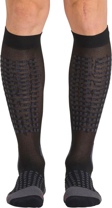 Apex Long Socks - Unisex|-|Chaussettes Apex Long - Unisexe made by Altitude Sports