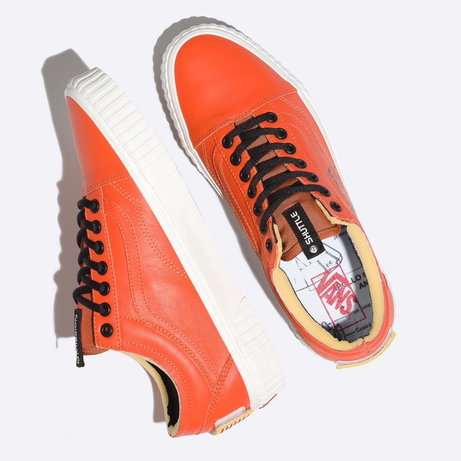 Unisex Old Skool Shoe|-|Chaussures Old Skool Unisexe sold by Altitude Sports product image thumbnail 5