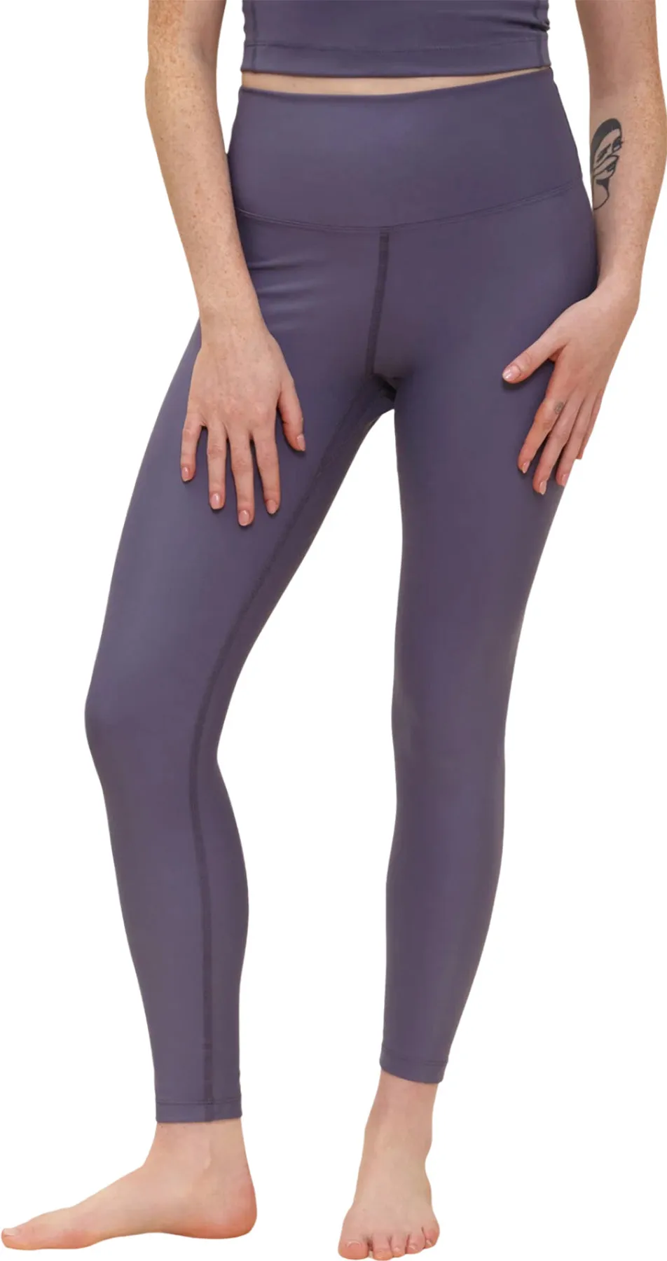 Magic Sculpting Mid-Rise Legging - Women's|-|Legging taille mi-haute Magic Sculpting - Femme sold by Altitude Sports