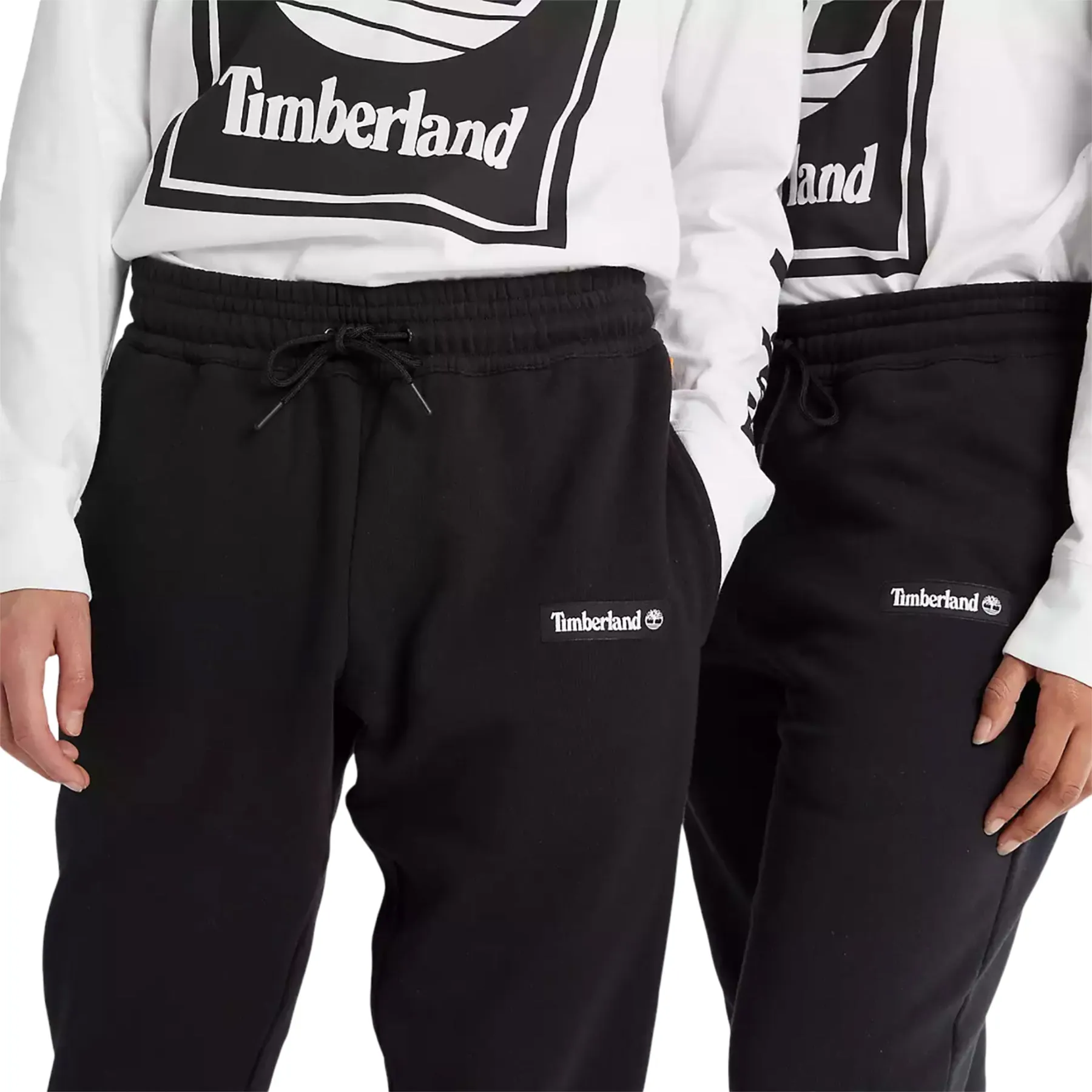 Woven Badge Sweatpants - Unisex|-|Pantalon de survêtement avec écusson tissé - Unisexe sold by Altitude Sports product image thumbnail 3