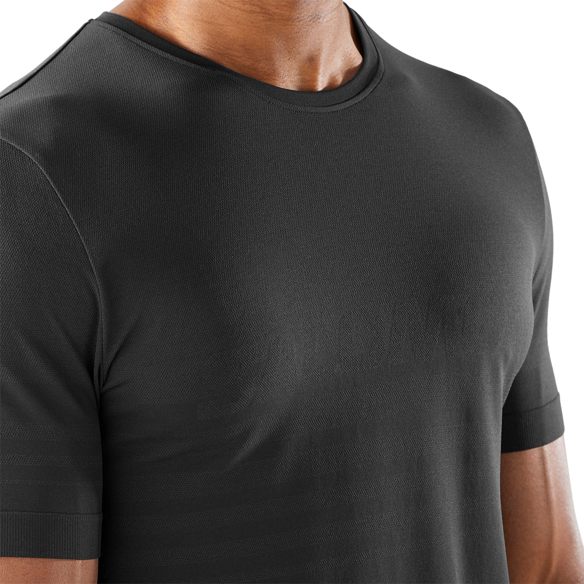 Essential Seamless Short Sleeve T-Shirt - Men's|-|T-shirt sans coutures à manches courtes Essential - Homme sold by Altitude Sports product image thumbnail 4