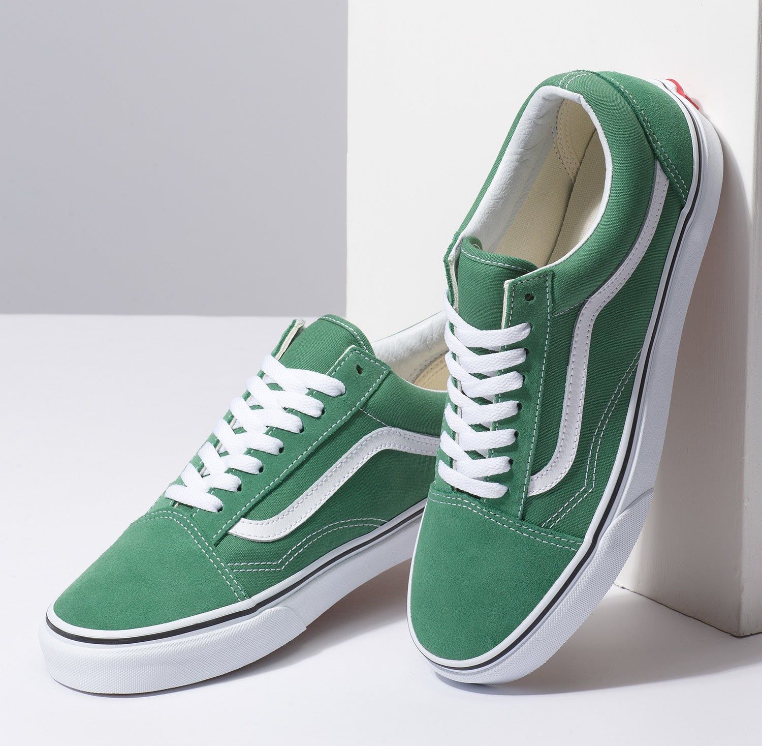 Unisex Old Skool Shoe|-|Chaussures Old Skool Unisexe sold by Altitude Sports product image thumbnail 3