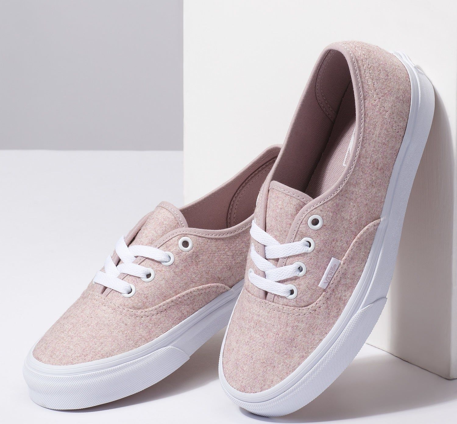 Unisex Authentic Shoes|-|Chaussures Authentic Unisexe sold by Altitude Sports product image thumbnail 3