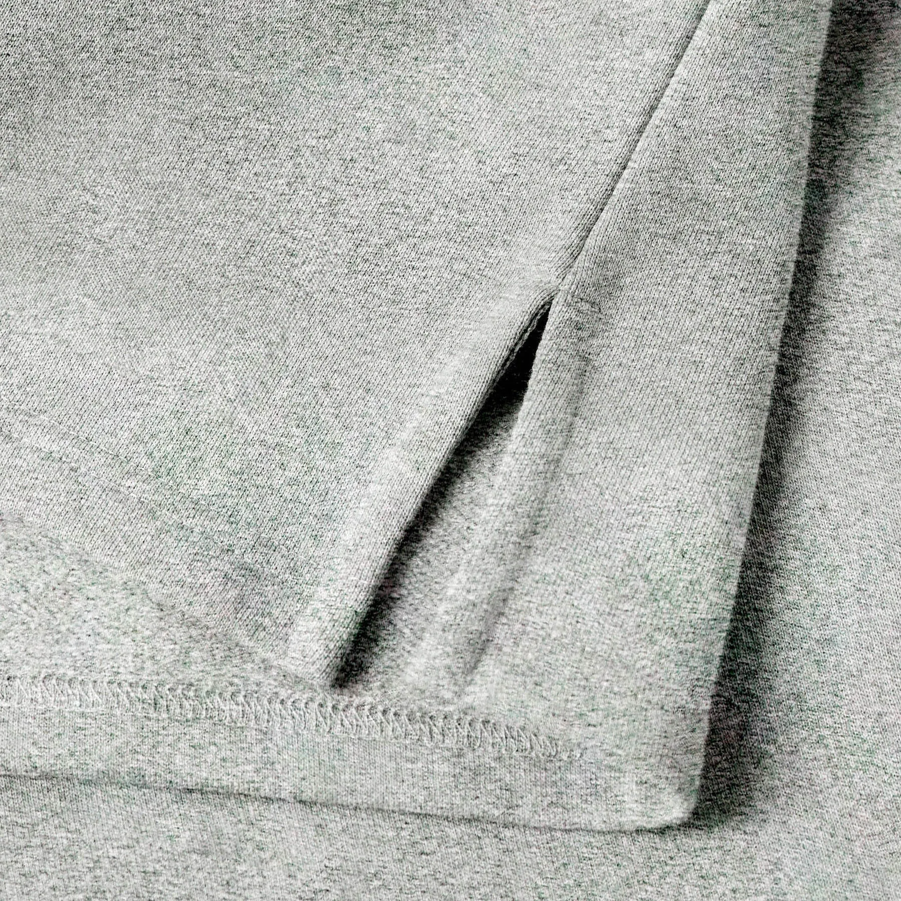 Cropped Hoodie - Women's|-|Chandail à capuchon écourté - Femme sold by Altitude Sports product image thumbnail 4