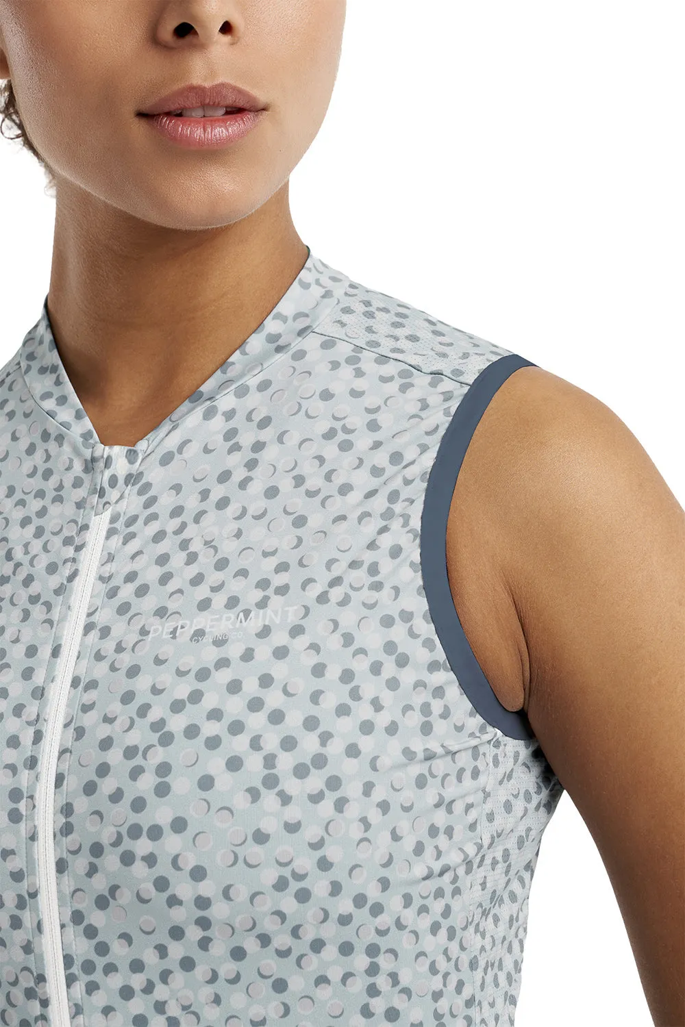 Signature Sleeveless Cycling Jersey - Women's|-|Maillot de cyclisme sans manches Signature - Femme sold by Altitude Sports product image thumbnail 4