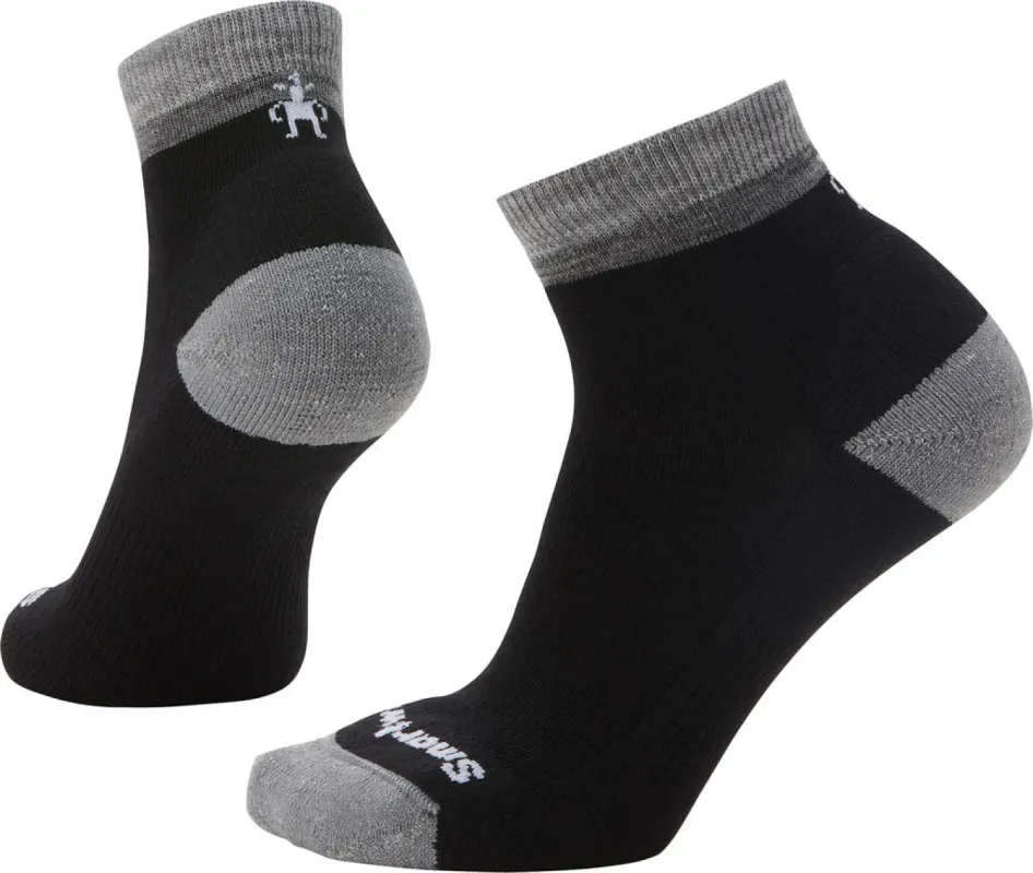 Everyday Top Stripe Ankle Socks - Unisex|-|Chaussettes à la cheville Top Stripe de Everyday - Unisexe sold by Altitude Sports