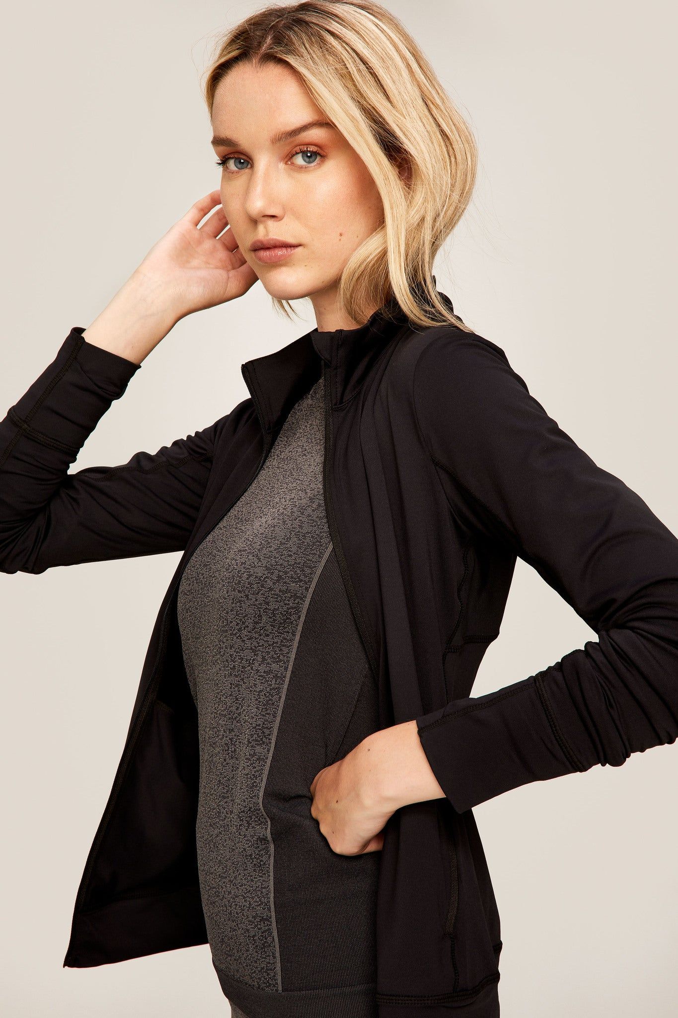 Essential Up Cardigan - Women's|-|Cardigan Essential Up - Femme sold by Altitude Sports product image thumbnail 4