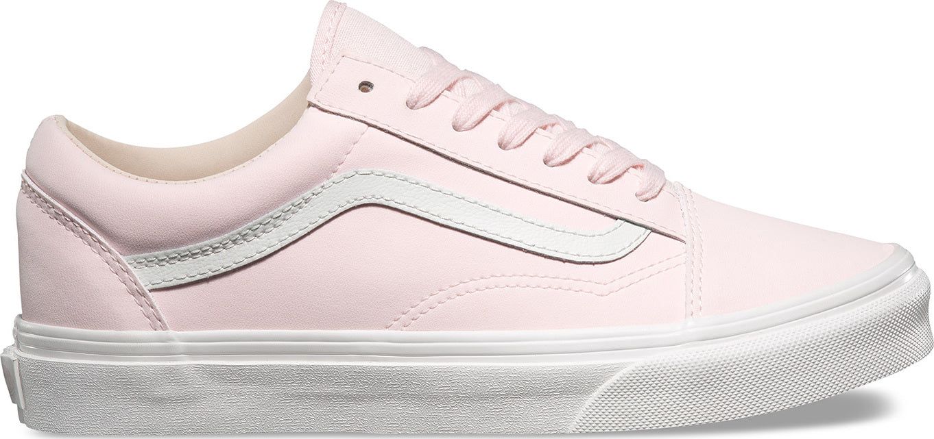 Unisex Old Skool Shoes|-|Chaussures Old Skool Unisexe sold by Altitude Sports