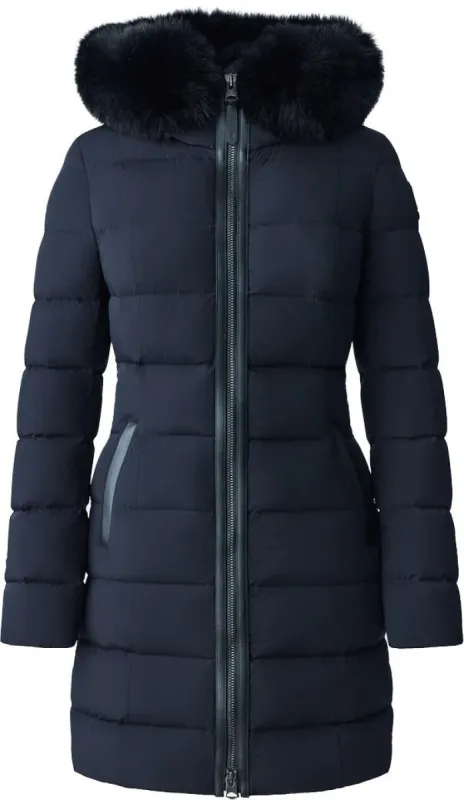 Calla Agile-360 Stretch Light Down Coat With Blue Fox Fur Collar - Women's|-|Manteau en duvet Calla extensible en duvet léger avec fourrure de renard bleu - Femme made by Mackage
