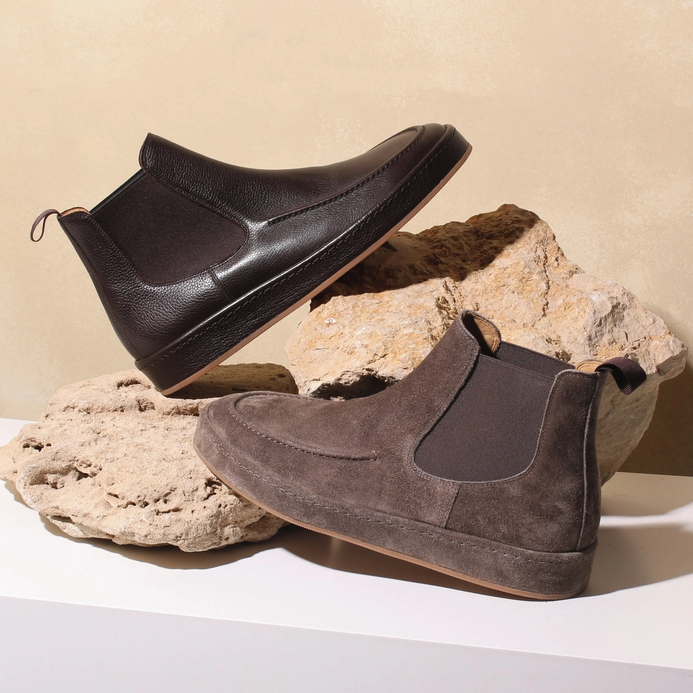 Black Leather Pateros Chelsea Boots with White Sole - Summer 2024 Collection sold by Costoso Italiano product image thumbnail 4