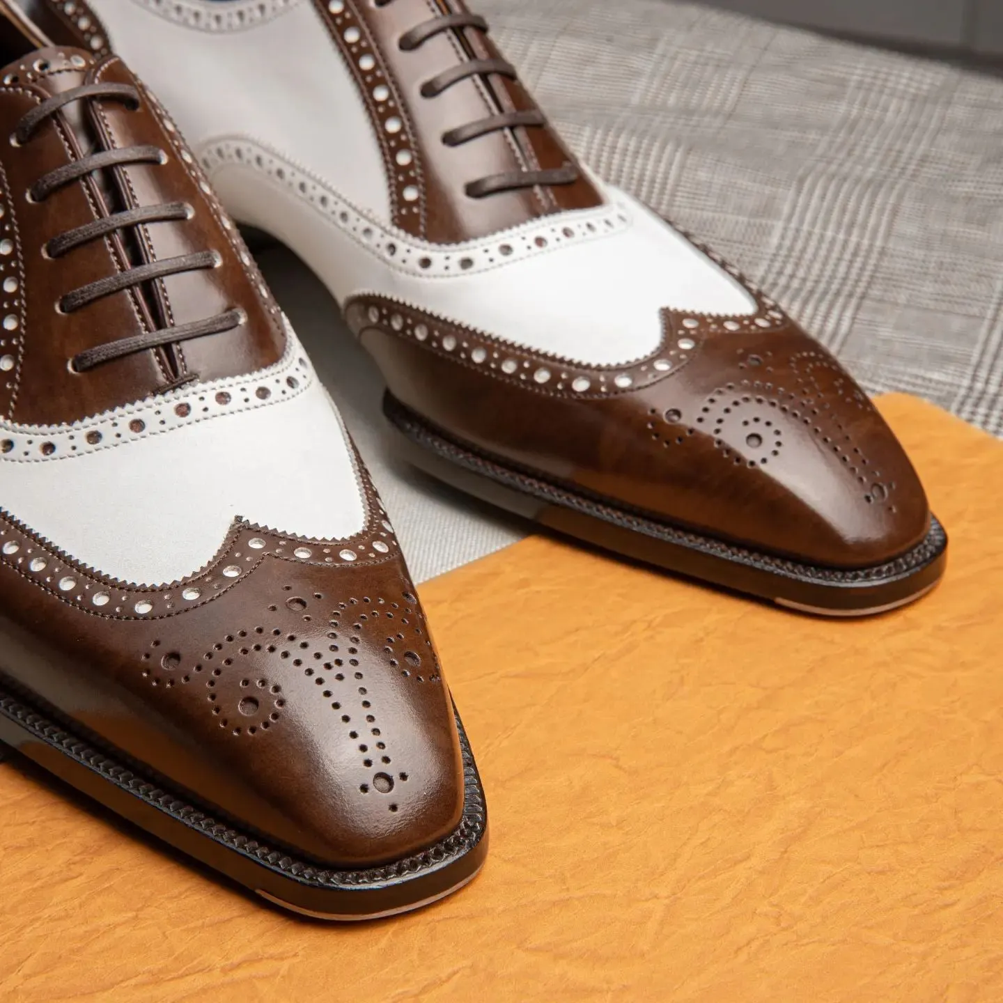 White and Brown Leather Brogue Frost Caramel Oxford Shoes - Summer 2024 Collection sold by Costoso Italiano product image thumbnail 3