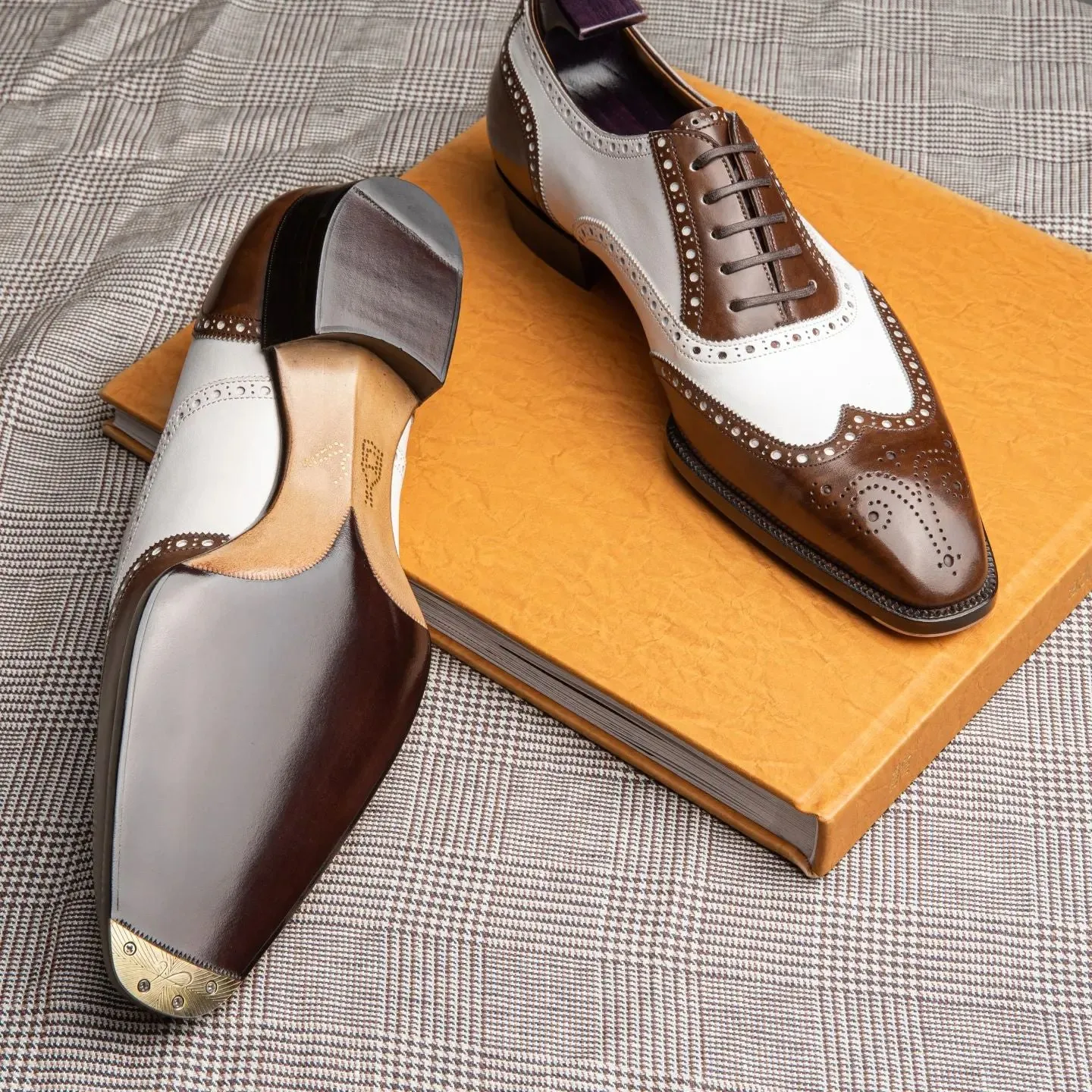 White and Brown Leather Brogue Frost Caramel Oxford Shoes - Summer 2024 Collection sold by Costoso Italiano product image thumbnail 4
