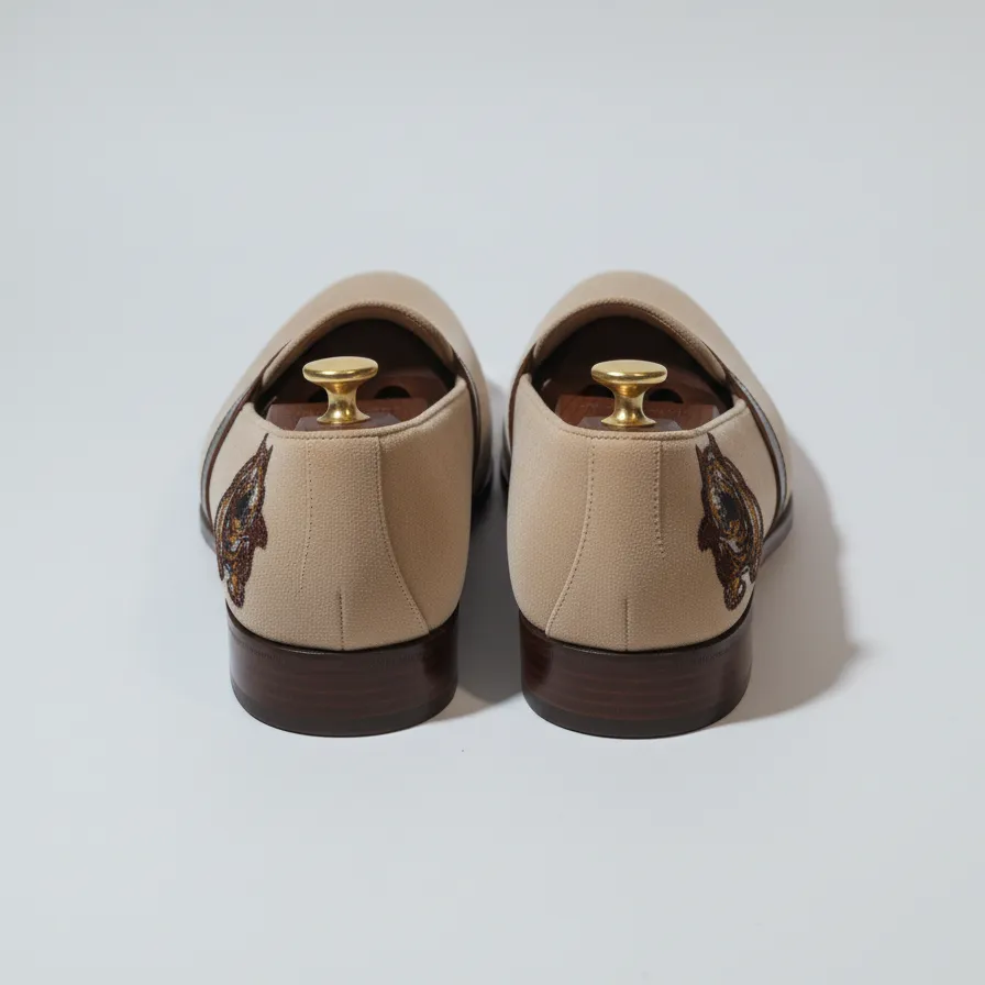 Cream Velvet Tana Embroidered Peshawari Loafers | Wedding Shoes for Groom | Shoes for Haldi Mehendi Sangeet sold by Costoso Italiano product image thumbnail 2