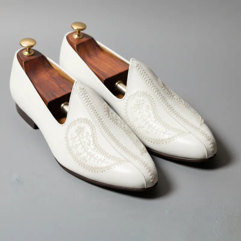 White Leather Tana Embroidered Peshawari Jutti Loafers | Wedding Shoes for Groom | Shoes for Haldi Mehendi Sangeet sold by Costoso Italiano