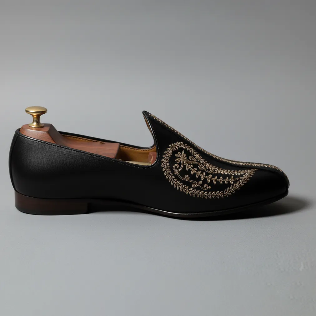 Black Leather Tana Embroidered Peshawari Jutti Loafers | Wedding Shoes for Groom | Shoes for Haldi Mehendi Sangeet sold by Costoso Italiano product image thumbnail 4
