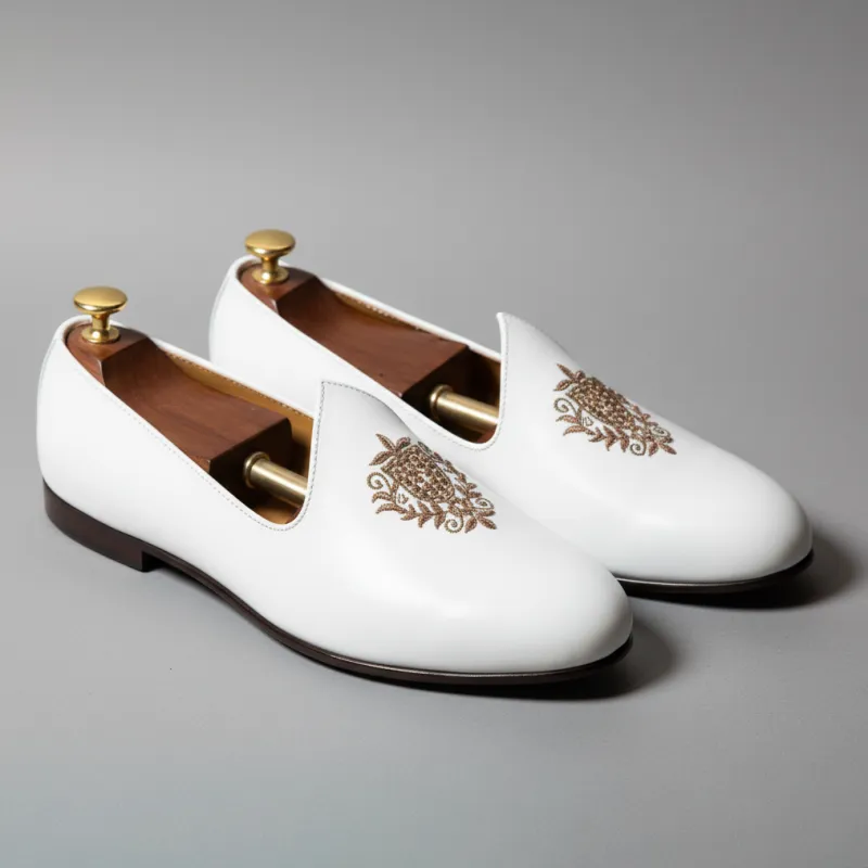 White Leather Tana Embroidered Peshawari Jutti Loafers | Wedding Shoes for Groom | Shoes for Haldi Mehendi Sangeet sold by Costoso Italiano