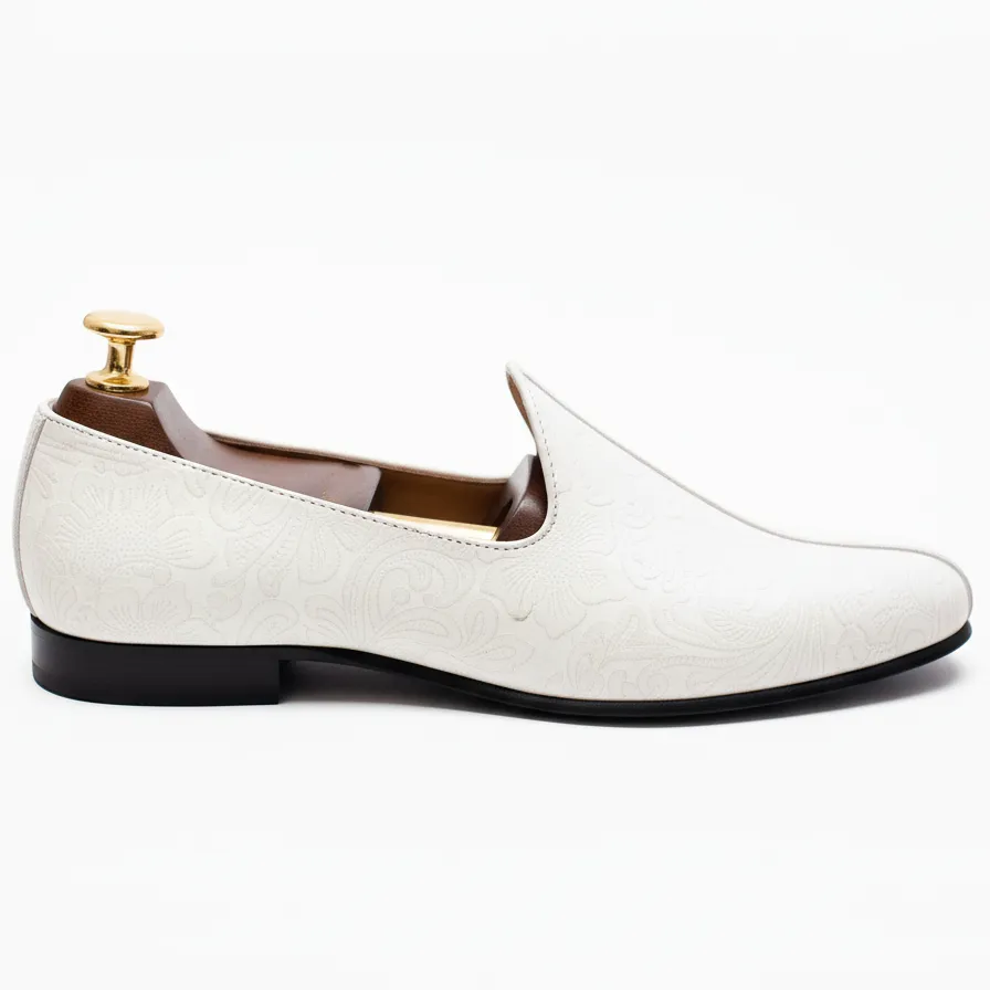 Burgundy Leather Tana Peshawari Jutti Loafers | Wedding Shoes for Groom | Shoes for Haldi Mehendi Sangeet sold by Costoso Italiano product image thumbnail 2