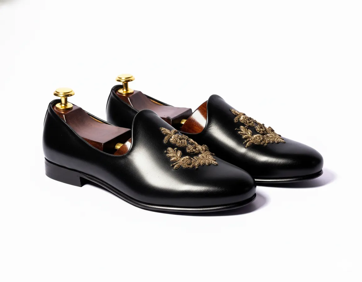 Black Leather Tana Peshawari Loafers | Wedding Shoes for Groom | Shoes for Haldi Mehendi Sangeet sold by Costoso Italiano