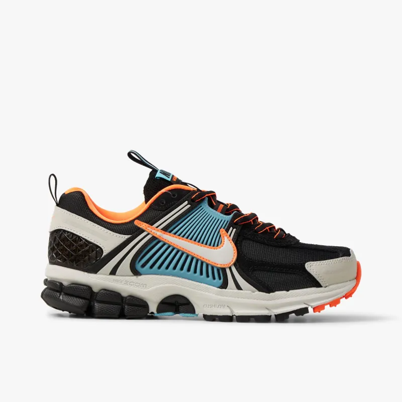 Nike Women's Zoom Vomero 5 PRM Black / Light Bone - Blue Gaze sold by Livestock