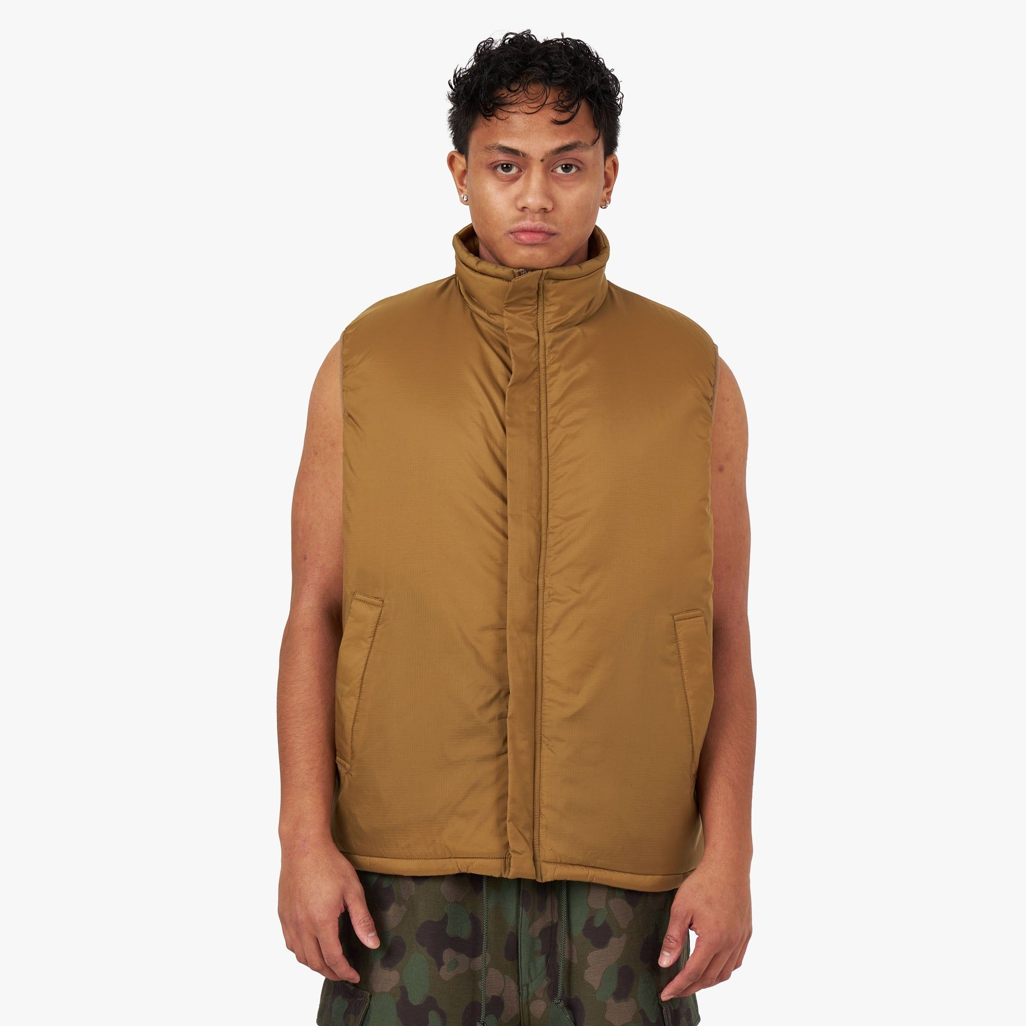 BEAMS PLUS Reversible WORK Puff Vest Camo Jacquard / Camo sold by Livestock