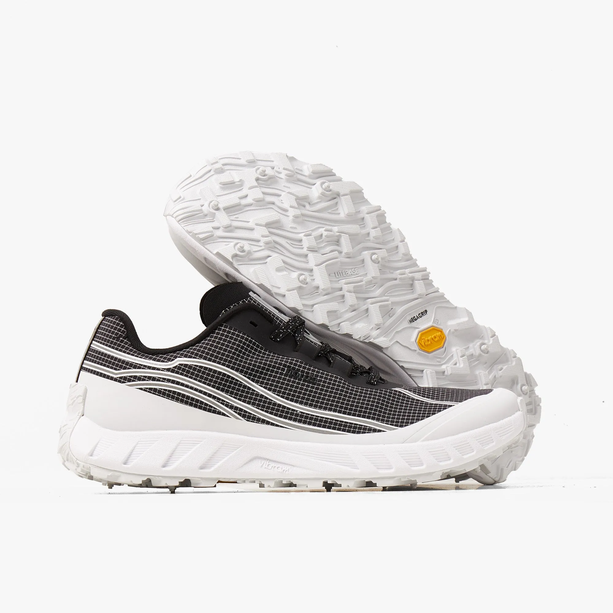 norda 002 / Summit Black sold by Livestock product image thumbnail 2