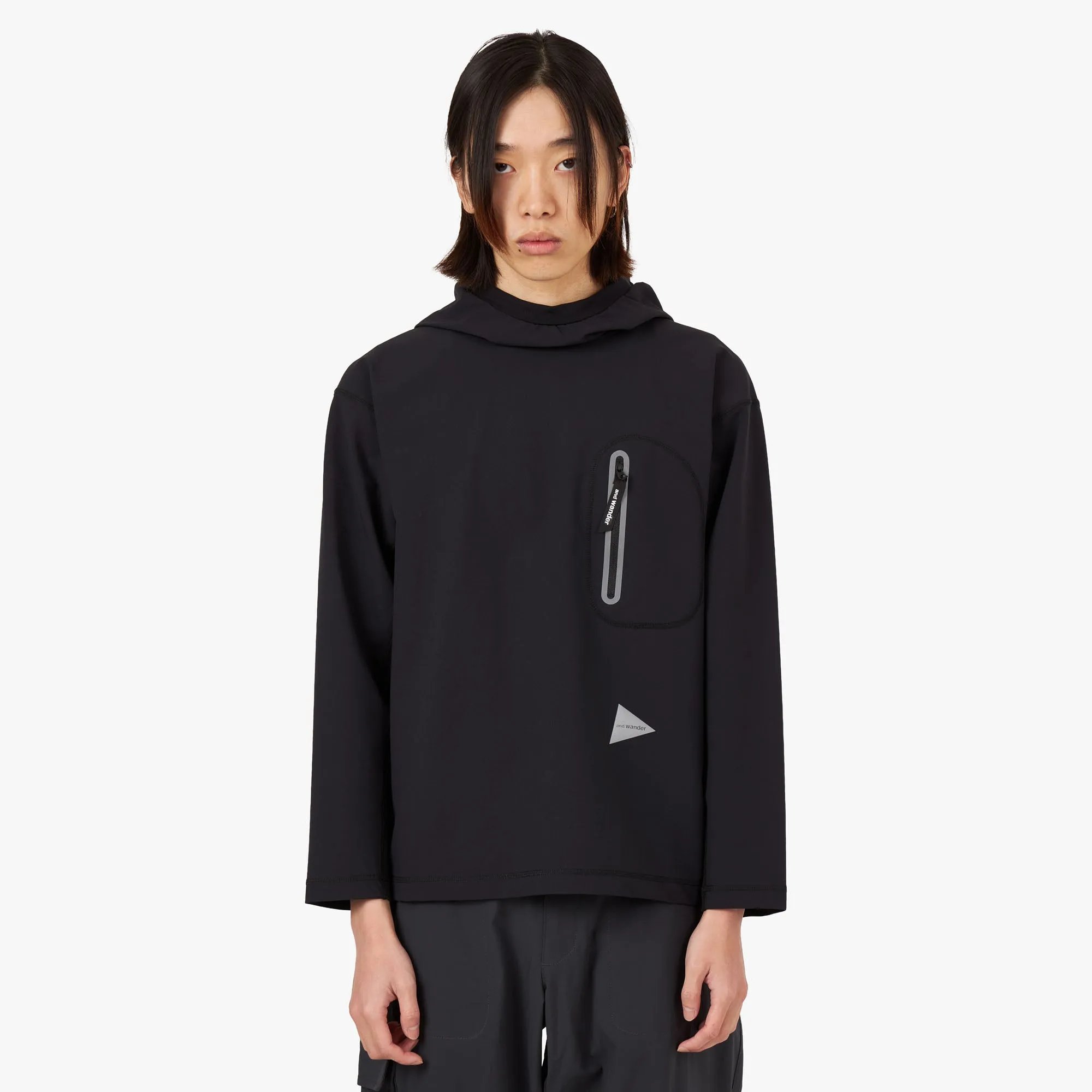 and wander Hybrid Warm Pocket Hoodie / Black | Parallel