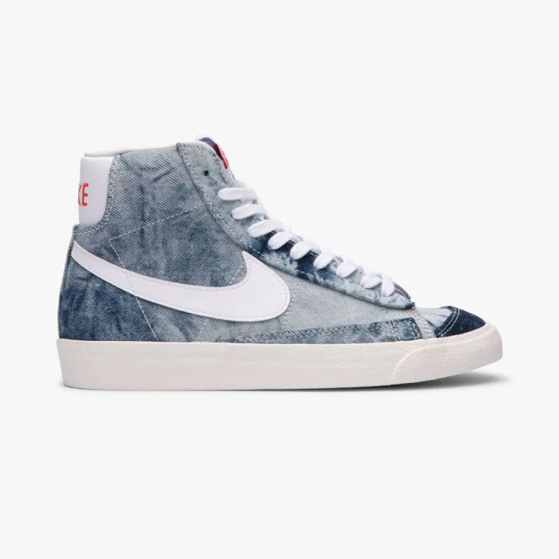 Nike Women's Blazer Mid '77 Multi-Colour / Sail - Habanero Red sold by Livestock