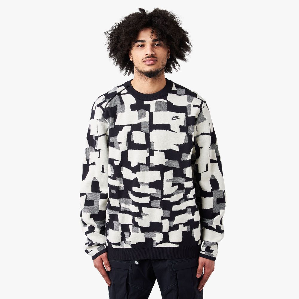 Nike Sportswear Engineered Crewneck Black / Cashmere sold by Livestock