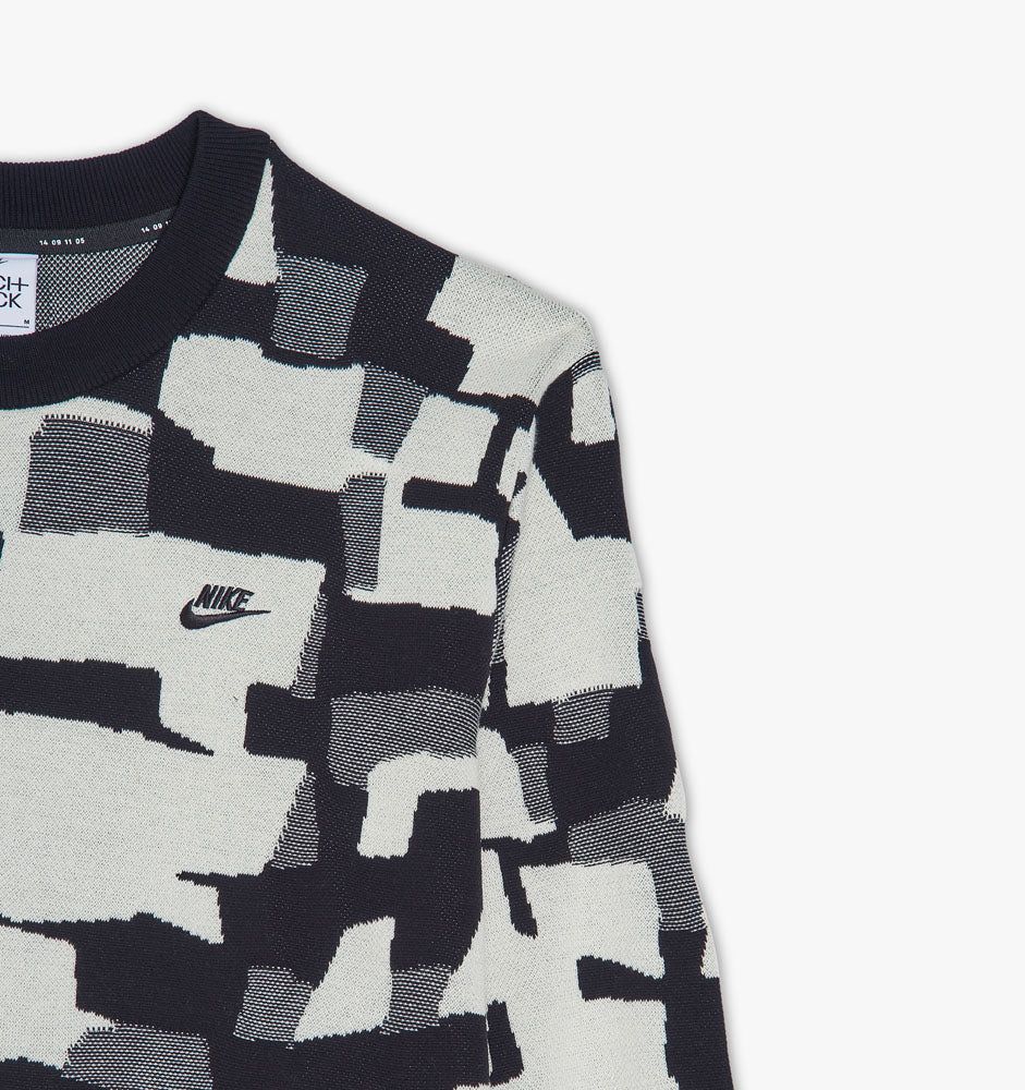 Nike Sportswear Engineered Crewneck Black / Cashmere sold by Livestock product image thumbnail 6