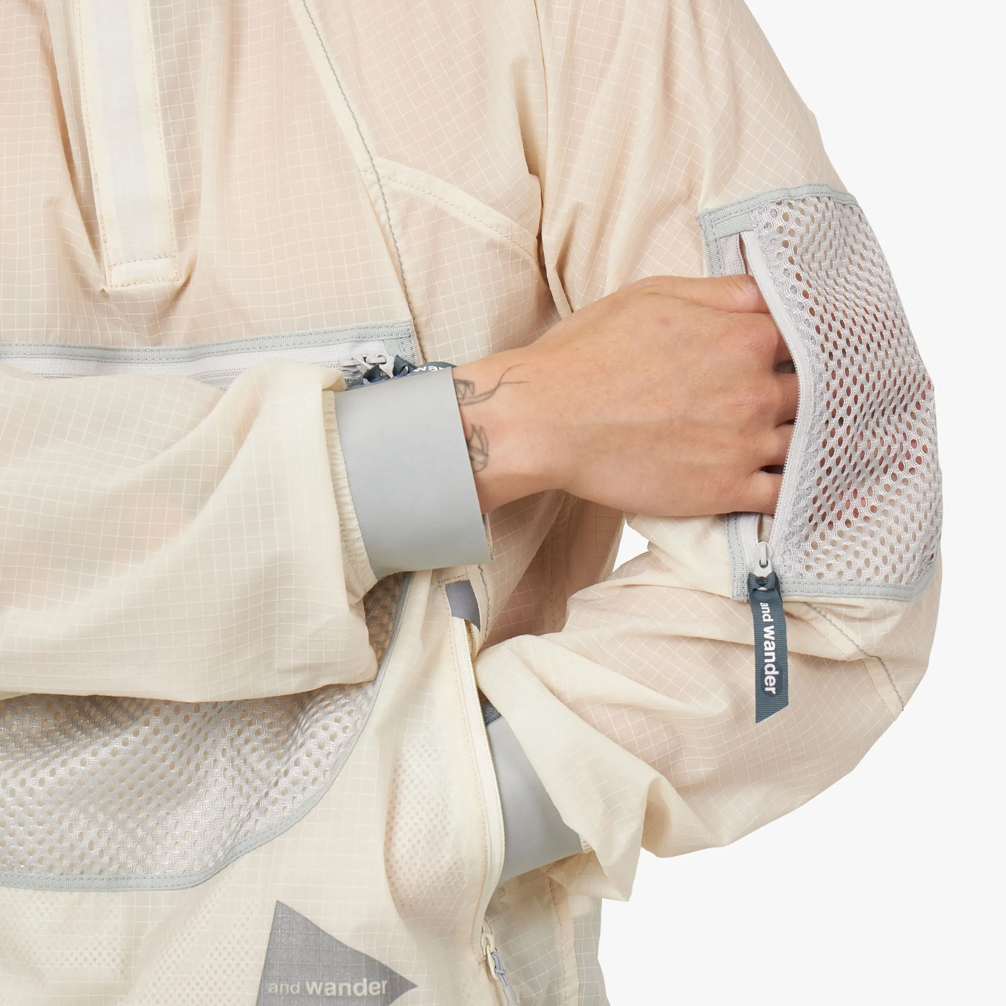 and wander Breath Rip Pullover Jacket / Off White sold by Livestock product image thumbnail 4
