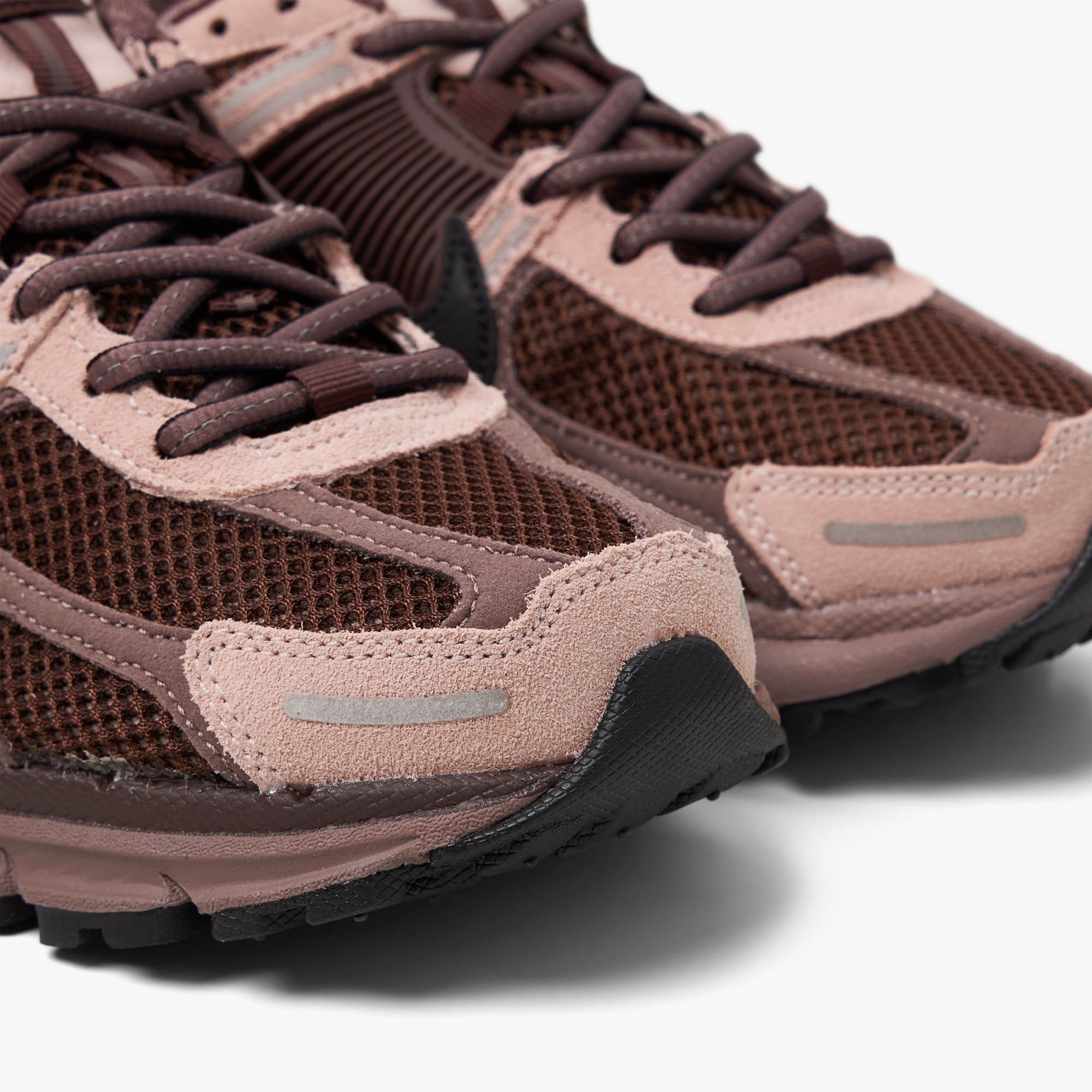 Nike Women's Vomero 5 Plum Eclipse / Black - Pink Oxford Earth sold by Livestock product image thumbnail 6