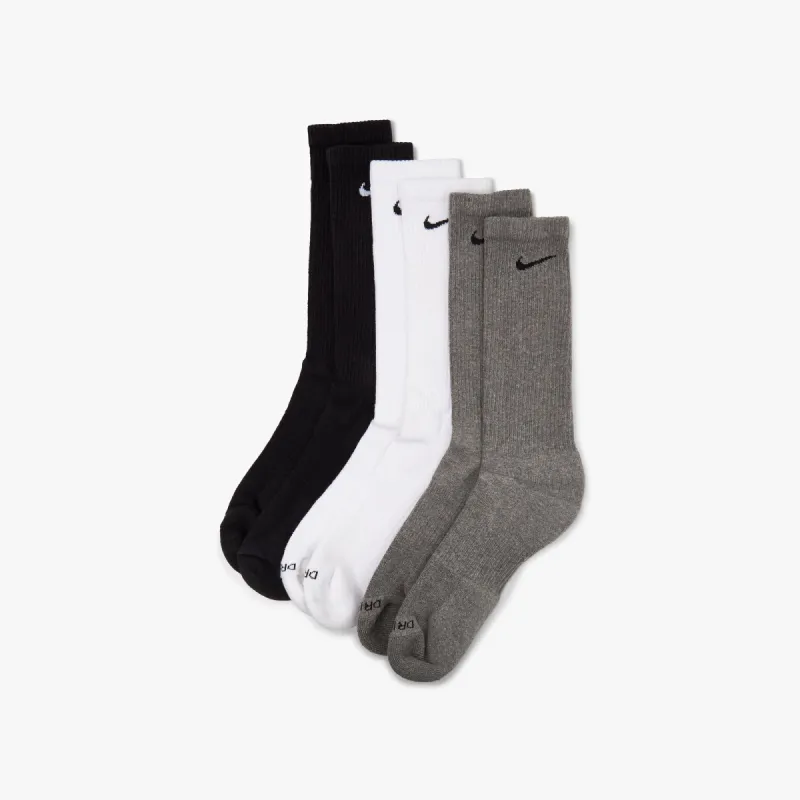 Nike Everyday Plus Cushioned Training Crew Socks (6 Pack) / Multi-color sold by Livestock