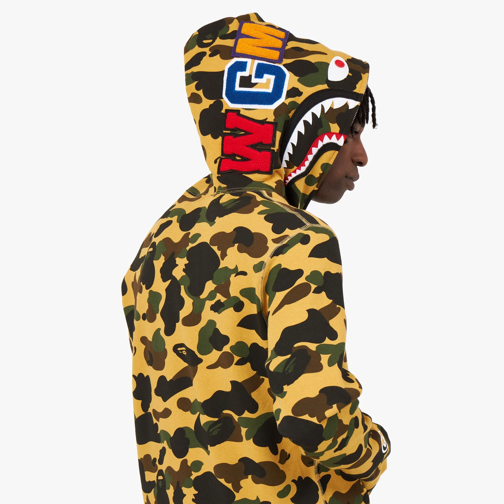 A BATHING APE - BBAPE 1ST CAMO SHARK BE@RBRICK 超合金YELLOW BE@RBRICK SERIES 50
