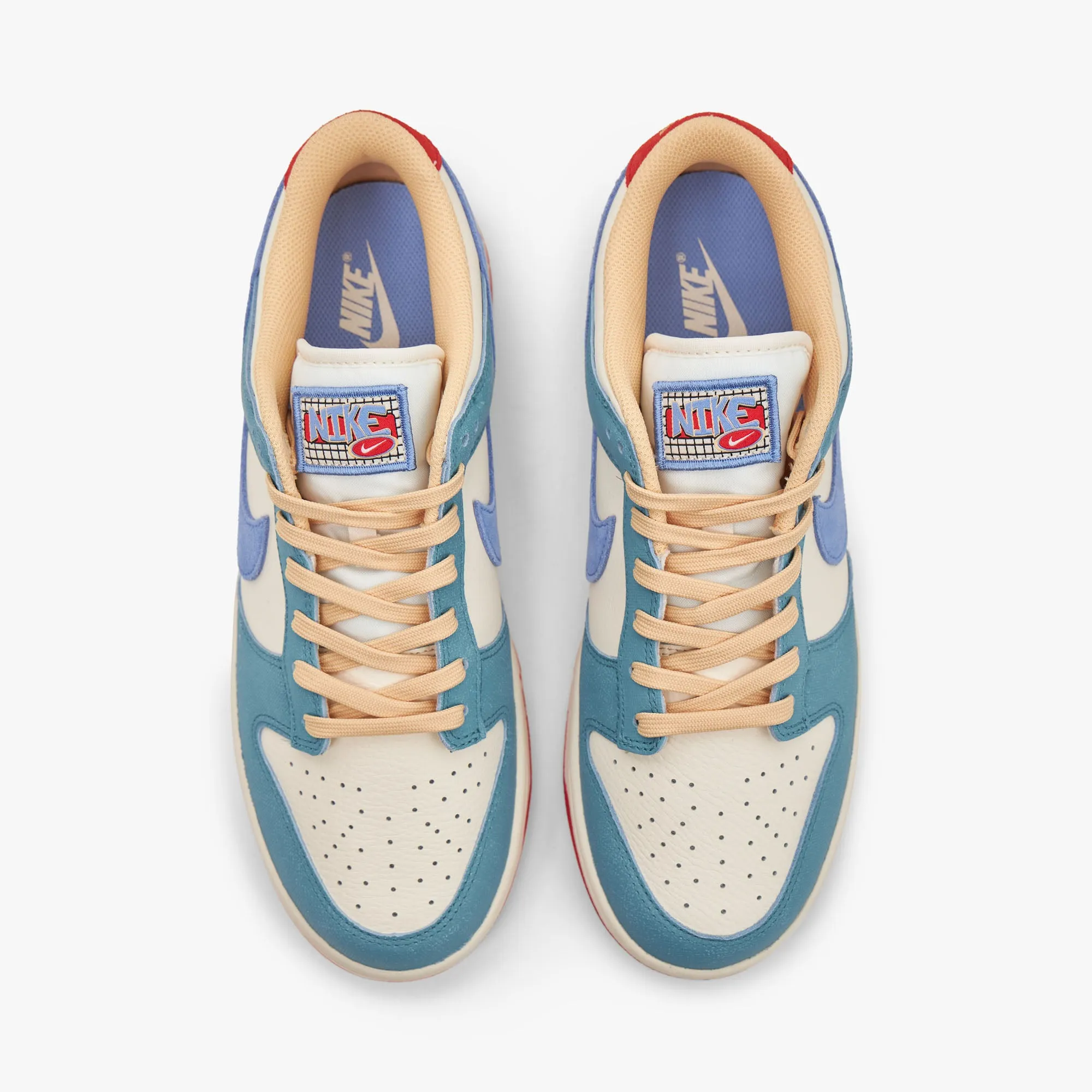 Nike Dunk Low PRM Pale Ivory / Royal Pulse - Denim Turqoise sold by Livestock product image thumbnail 5